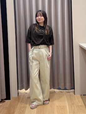 「URBAN RESEARCH（アーバンリサーチ）のベルト付きタックワイドチノパンツ（チノパンツ、ベージュ系）」を使った、umechiさん（レディース・150cm）の春コーディネート