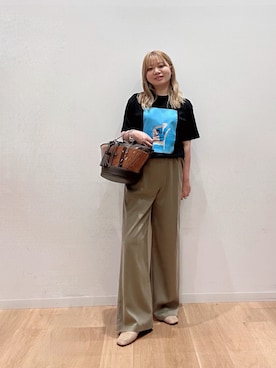 「URBAN RESEARCH（アーバンリサーチ）のキュプラストレッチイージーパンツ（その他パンツ、グリーン系）」を使った、umechiさん（レディース・150cm）の夏コーディネート