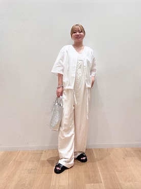 「URBAN RESEARCH（アーバンリサーチ）のタックデザインベアオールインワン（つなぎ/オールインワン、ホワイト系）」を使った、umechiさん（レディース・150cm）の夏コーディネート