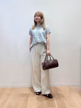 「URBAN RESEARCH（アーバンリサーチ）のレザースクエアボストンバッグ（ハンドバッグ、ブラウン系）」を使った、umechiさん（レディース・150cm）の夏コーディネート