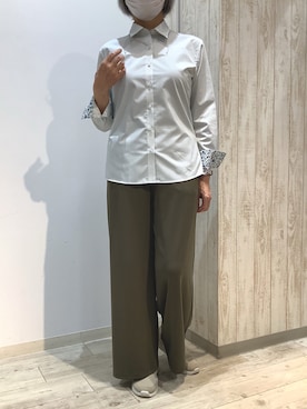 「アイテム（ビジネスシャツ）」を使った、BRICK HOUSE by Tokyo Shirts 博多ゆめタウン店さん（レディース・164cm）の夏コーディネート