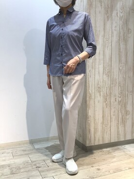 「アイテム（ビジネスシャツ）」を使った、BRICK HOUSE by Tokyo Shirts 博多ゆめタウン店さん（レディース・164cm）の夏コーディネート