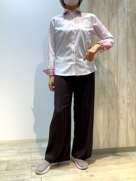 「アイテム（ビジネスシャツ）」を使った、BRICK HOUSE by Tokyo Shirts 博多ゆめタウン店さん（レディース・164cm）の秋コーディネート
