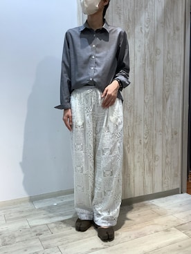 「TOKYO SHIRTS（トウキョウシャツ）の【Pitta Re:)】ふわっとガーゼシャツ レギュラーシルエット 長袖 綿100% レディース カジュアルシャツ（シャツ/ブラウス、グレー系）」を使った、BRICK HOUSE by Tokyo Shirts 博多ゆめタウン店さん（レディース・163cm）の夏コーディネート
