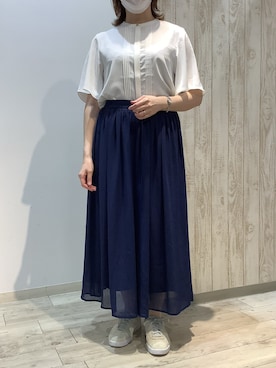 「TOKYO SHIRTS（トウキョウシャツ）のシルキーサテン ピンタック ブラウス 半袖（シャツ/ブラウス、ホワイト系）」を使った、BRICK HOUSE by Tokyo Shirts 博多ゆめタウン店さん（レディース・163cm）の夏コーディネート