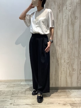 「TOKYO SHIRTS（トウキョウシャツ）のシルキーサテン ピンタック ブラウス 半袖（シャツ/ブラウス、ホワイト系）」を使った、BRICK HOUSE by Tokyo Shirts 博多ゆめタウン店さん（レディース・163cm）の夏コーディネート