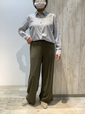 「アイテム（ビジネスシャツ）」を使った、BRICK HOUSE by Tokyo Shirts 博多ゆめタウン店さん（レディース・164cm）の秋コーディネート