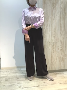 「アイテム（ビジネスシャツ）」を使った、BRICK HOUSE by Tokyo Shirts 博多ゆめタウン店さん（レディース・164cm）の秋コーディネート