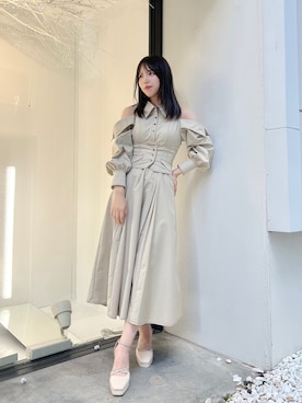 dazzlin（ダズリン）の「オープンショルダーコルセット