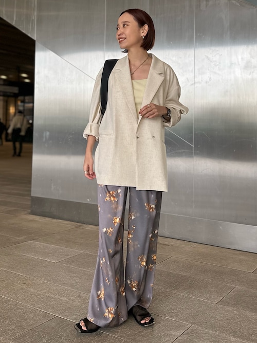 週末限定値下げ！！!完売品！エレンディーク　ブラーフラワープリントパンツ セール】ブラーフラワープリントパンツ（その他パンツ