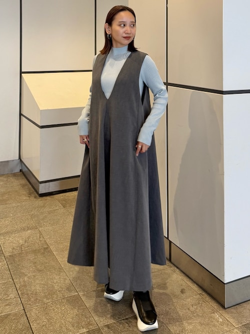 ディープVネックAラインワンピース（ワンピース）｜ELENDEEK（エレン