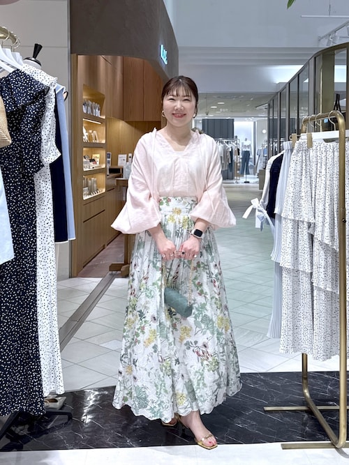 La boutique BonBon エンブロイダリーフラワープリントスカート La boutique Bonbon（ラブティックボンボン） スカート エンブロイ