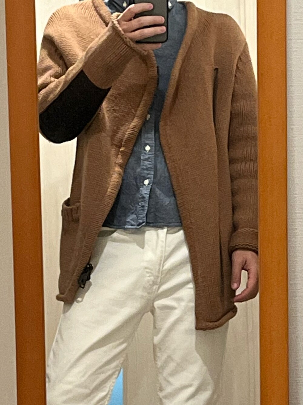 「春のおしゃ見えテクニック」｜「UNIQLOのアイテム（シャツ/ブラウス、ブルー系）」を使った、RJさん（メンズ・169cm）の春コーディネートの1枚目の写真