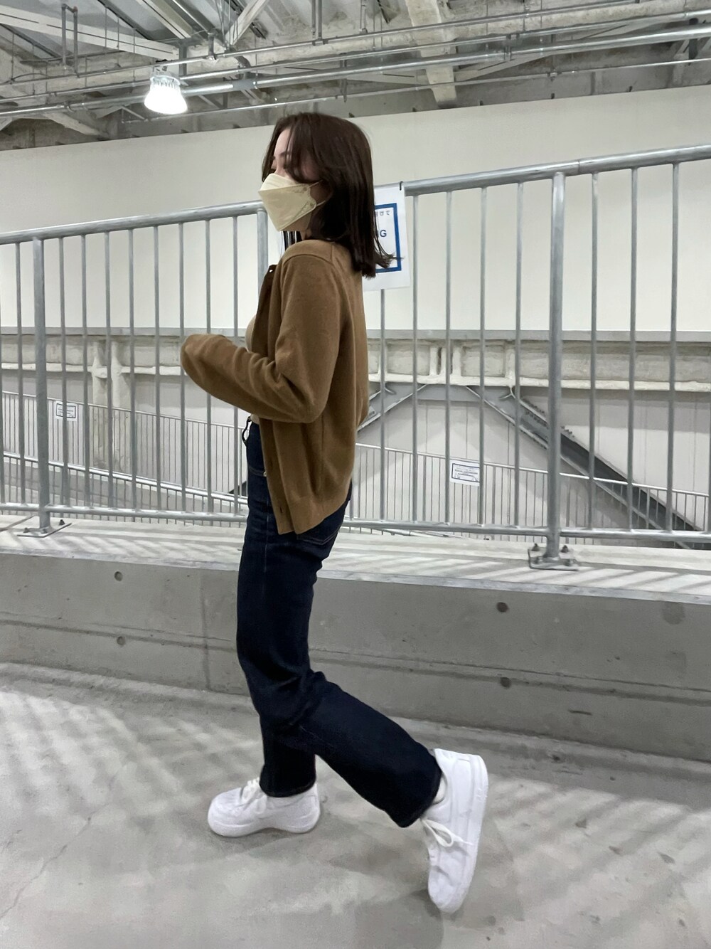 PLAY COMME des GARCONSのカーディガン/ボレロ（ブラウン系）を使った