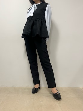 「coca（coca）（コカ）のアイテム（スラックス）」を使った、mihoさん（レディース・156cm）の春コーディネート