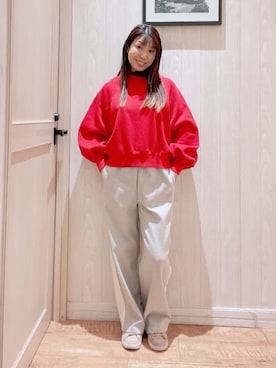 「SHOO・LA・RUE（シューラルー）の【S-LL】脚のラインをきれいに見せる サイドライン起毛イージーパンツ（その他パンツ、グレー系）」を使った、コズズさん（レディース・156cm）の冬コーディネート
