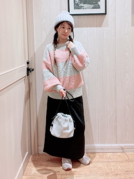 「SHOO・LA・RUE（シューラルー）のアイテム（ニットキャップ/ビーニー）」を使った、コズさん（レディース・156cm）の秋コーディネート