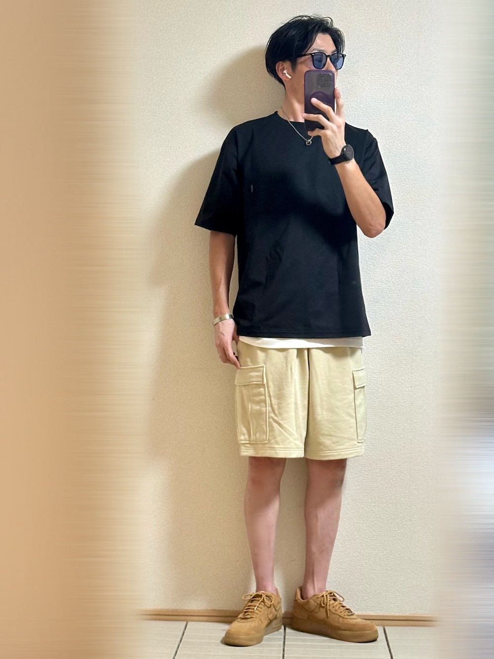 「夏コーデ、休日スタイル、お出かけコーデ、アツいコーデ全部見せ、スポーツミックス、Tシャツ、夏だ！Tシャツ着よう！、レイヤードスタイル、ストリート、ハーフパンツ、カーゴパンツ、スニーカー、NIKE、シルバーアクセサリー、THE NORTH FACE」｜「NIKEのSupreme × Nike Air Force 1 Low "Flax/Wheat"28（スニーカー、ベージュ系）」を使った、Sammyサミーさん（メンズ・177cm）の夏コーディネートの1枚目の写真