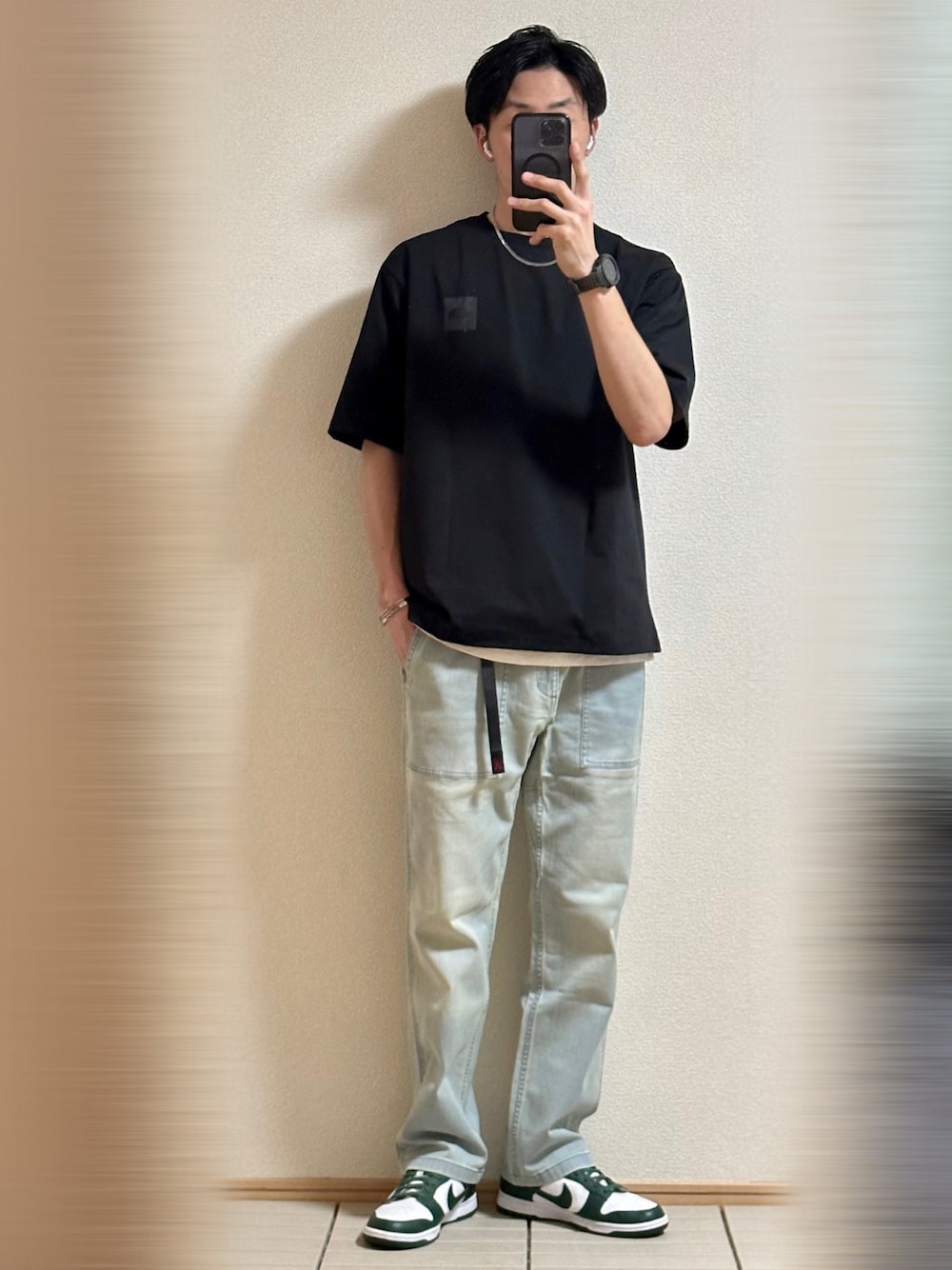 「お出かけコーデ日記、休日スタイル、春夏コーデ、初夏コーデ、シンプル、Tシャツ、THE NORTH FACE、レイヤードスタイル、シルバーアクセサリー、デニム、グラミチ、ライトブルー、韓国ファッション、スニーカー、NIKE」｜「NIKEのNike Dunk Low "Team Green" サイズ28（スニーカー、グリーン系）」を使った、Sammyサミーさん（メンズ・177cm）の春コーディネートの1枚目の写真