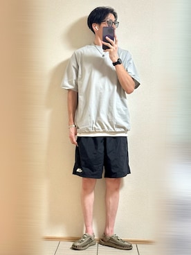 「アイテム（バングル/リストバンド）」を使った、Sammyサミーさん（メンズ・177cm）の夏コーディネート