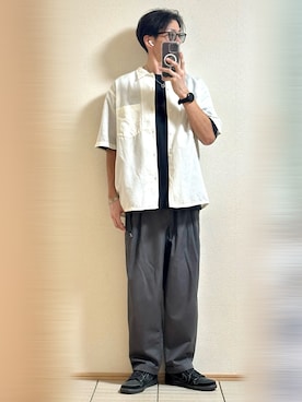 「アイテム（バングル/リストバンド）」を使った、Sammyサミーさん（メンズ・177cm）の秋コーディネート