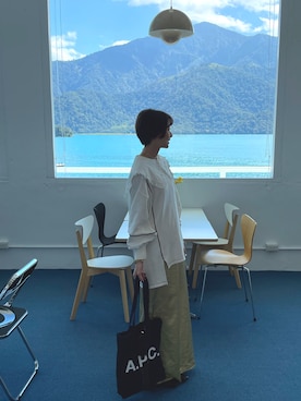 「A.P.C.」｜「アイテム（ワンピース/ドレス）」を使った、ジュリさん（レディース・163cm）の春コーディネート