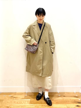 「URBAN RESEARCH DOORS WOMENS」｜「アイテム（チェスターコート）」を使った、秋山 里織さん（レディース・158cm）の冬コーディネート