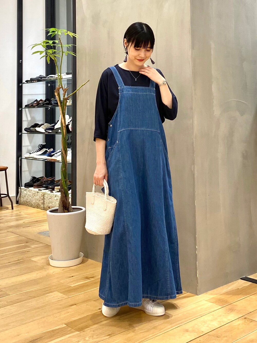 saori(UR Store ルクア大阪)｜URBAN RESEARCH DOORSのTシャツ 