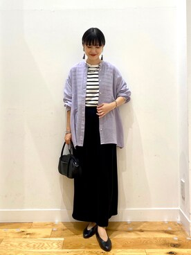 「URBAN RESEARCH DOORS（アーバンリサーチドアーズ）のダブルガーゼバンドカラーシャツ（シャツ/ブラウス）」を使った、秋山 里織さん（レディース・158cm）の秋コーディネート