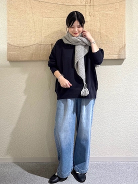 「アイテム（ストール/ショール）」を使った、秋山 里織さん（レディース・158cm）の秋コーディネート