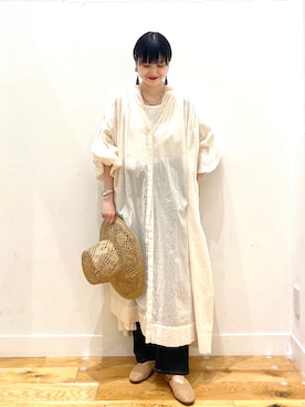 「URBAN RESEARCH DOORS（アーバンリサーチドアーズ）のフレアデニムパンツ（デニムパンツ）」を使った、秋山 里織さん（レディース・158cm）の春コーディネート