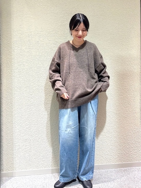 「アイテム（バレエシューズ）」を使った、秋山 里織さん（レディース・158cm）の秋コーディネート