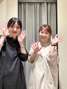 「アイテム（チュニック）」を使った、秋山 里織さん（レディース・158cm）の夏コーディネート