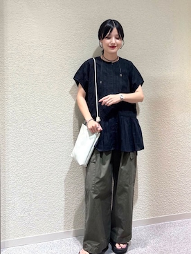 「かぐれ（カグレ）のフロント刺繍フレンチブラウス（シャツ/ブラウス）」を使った、秋山 里織さん（レディース・158cm）の夏コーディネート