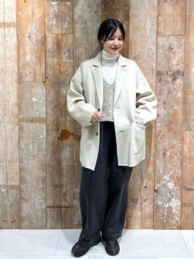 「アイテム（その他アウター、ベージュ系）」を使った、秋山 里織さん（レディース・158cm）の秋コーディネート