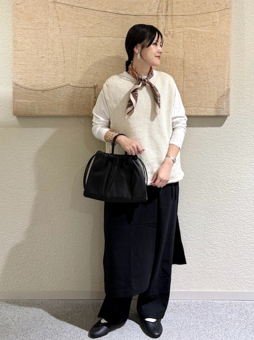 かぐれ　ペルーニットベスト　ブラック ペルーニットベスト（ニット/セーター）｜かぐれ（カグレ）の