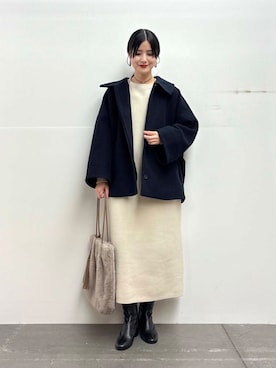 「RODE SKO（ロデスコ）のタッセル付フラッフィトートバッグ（トートバッグ）」を使った、秋山 里織さん（レディース・158cm）の冬コーディネート