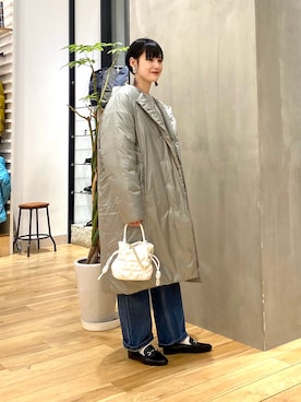 「アイテム（その他アウター、グリーン系）」を使った、秋山 里織さん（レディース・158cm）の冬コーディネート