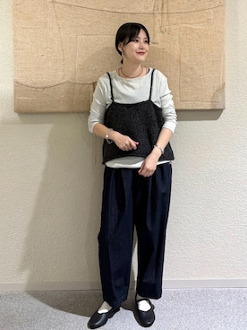 「アイテム（バレエシューズ）」を使った、秋山 里織さん（レディース・158cm）の秋コーディネート