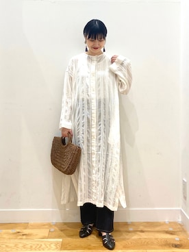 「URBAN RESEARCH DOORS WOMENS」｜「アイテム（その他）」を使った、秋山 里織さん（レディース・158cm）の春コーディネート