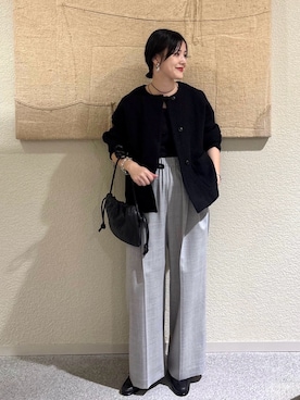 「アイテム（ノーカラージャケット）」を使った、秋山 里織さん（レディース・158cm）の秋コーディネート