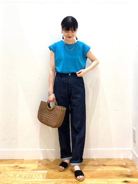 「KBF+（ケービーエフプラス）のアイテム」を使った、秋山 里織さん（レディース・158cm）の春コーディネート