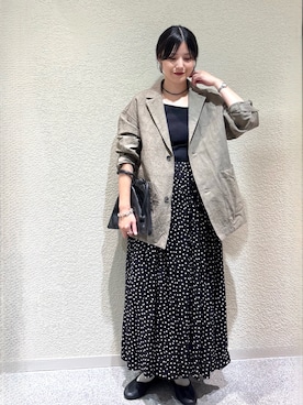 「アイテム（雑貨/ホビー）」を使った、秋山 里織さん（レディース・158cm）の秋コーディネート