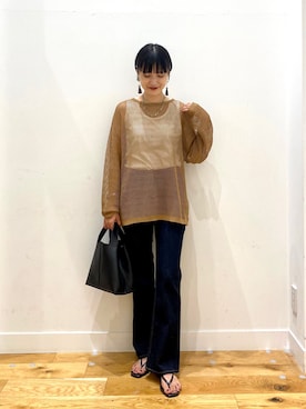 「URBAN RESEARCH DOORS（アーバンリサーチドアーズ）のフレアデニムパンツ（デニムパンツ）」を使った、秋山 里織さん（レディース・158cm）の夏コーディネート