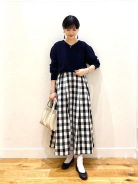 「KBF+（ケービーエフプラス）のアイテム」を使った、秋山 里織さん（レディース・158cm）の冬コーディネート