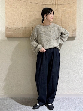 「アイテム（バレエシューズ）」を使った、秋山 里織さん（レディース・158cm）の秋コーディネート