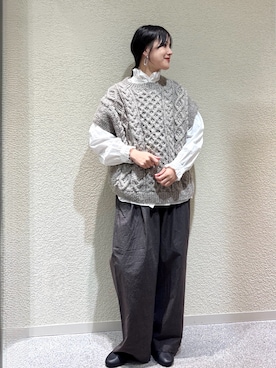 「アイテム（ニット/セーター）」を使った、秋山 里織さん（レディース・158cm）の秋コーディネート