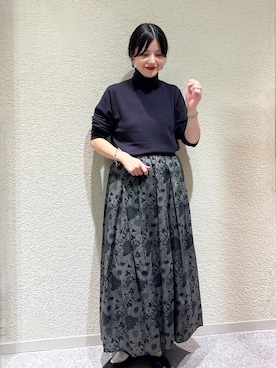 「かぐれ（カグレ）のウールハイゲージタートルネック（ニット/セーター）」を使った、秋山 里織さん（レディース・158cm）の秋コーディネート