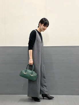 「ボストンバッグ」｜「アイテム（サロペット/オーバーオール）」を使った、saoriさん（レディース・158cm）の秋コーディネート