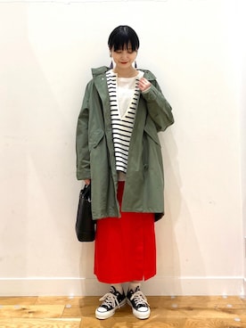 「KBF+（ケービーエフプラス）のアイテム」を使った、秋山 里織さん（レディース・158cm）の春コーディネート